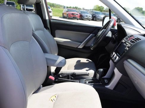Used 2016 Subaru Forester 2.5i Touring w/ Eyesight & Navigation System AWD/4WD image 15
