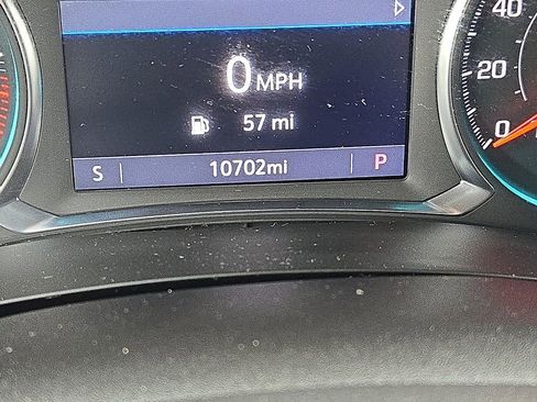 Used 2023 Chevrolet Traverse LT image 25