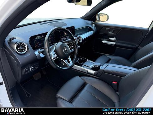 Used 2023 Mercedes-Benz GLB 250 4MATIC image 10