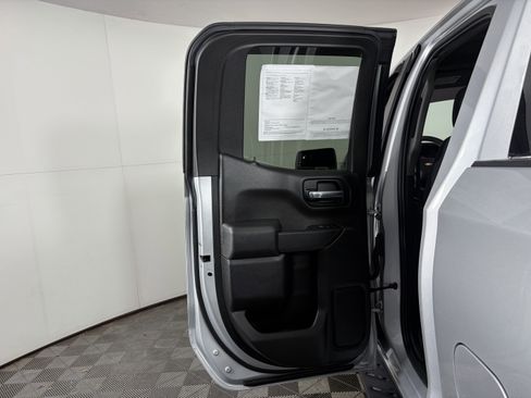 Used 2019 Chevrolet Silverado 1500 Custom w/ Custom Value Package image 33