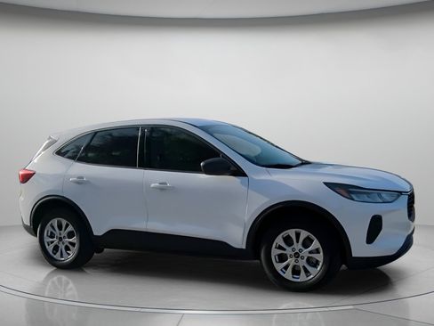 Certified 2025 Ford Escape Active FWD image 35