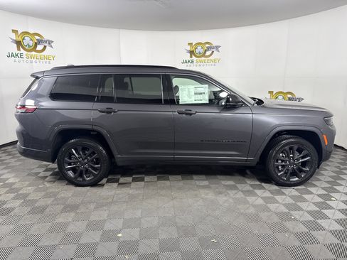 New 2026 Jeep Grand Cherokee L Limited AWD/4WD image 11