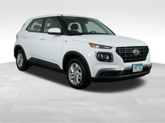 Used 2021 Hyundai Venue SE FWD video 2