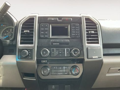 Used 2016 Ford F150 XLT AWD/4WD image 11