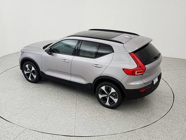 New 2026 Volvo XC40 B5 Plus w/ Protection Package Premier AWD/4WD image 35