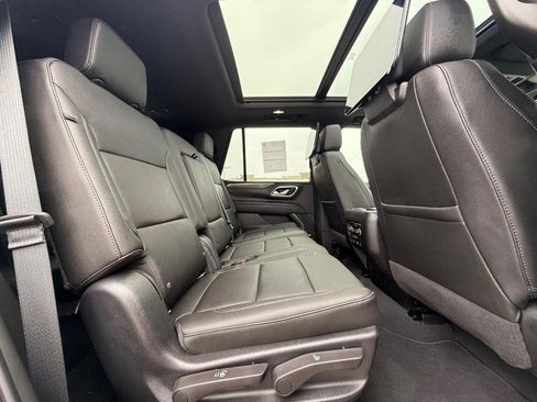 Used 2022 Chevrolet Tahoe Z71 w/ Z71 Off-Road Package image 15