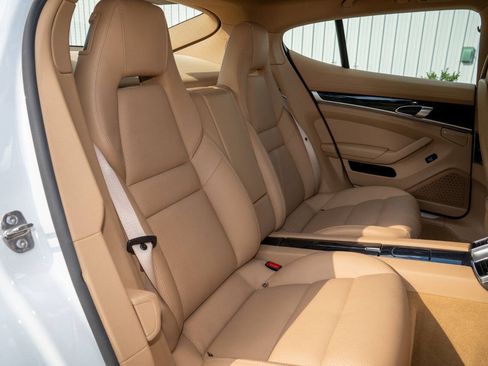Used 2015 Porsche Panamera S RWD image 55
