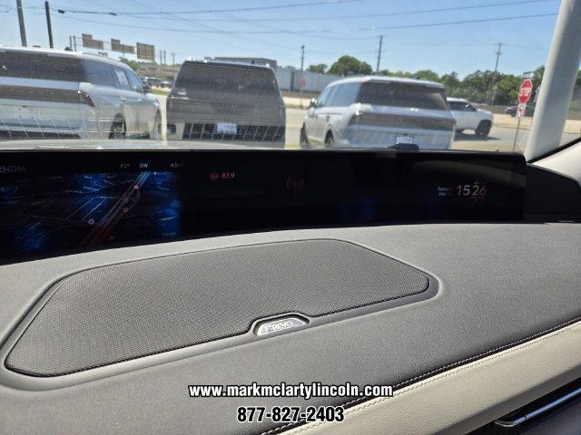 New 2026 Lincoln Navigator Premiere AWD/4WD image 23