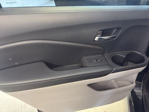 Used 2018 Honda Pilot LX image 27