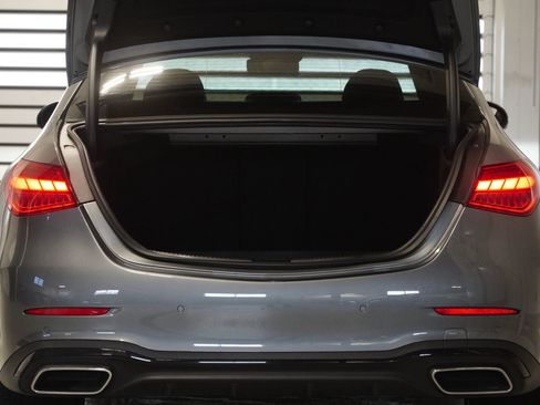 Used 2024 Mercedes-Benz C 300 4MATIC Sedan image 31