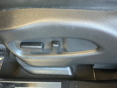 Used 2016 Cadillac SRX FWD image 12
