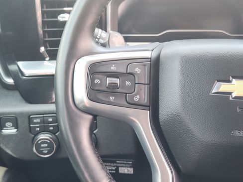 Used 2023 Chevrolet Silverado 1500 LTZ w/ LTZ Convenience Package II AWD/4WD image 27