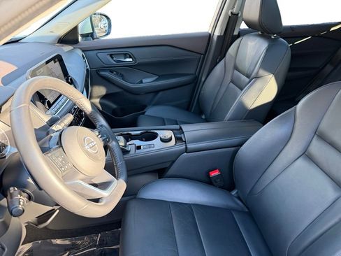 Used 2023 Nissan Rogue SL w/ SL Premium Package image 24