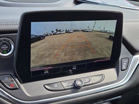 Used 2025 Chevrolet Blazer LT AWD/4WD image 12