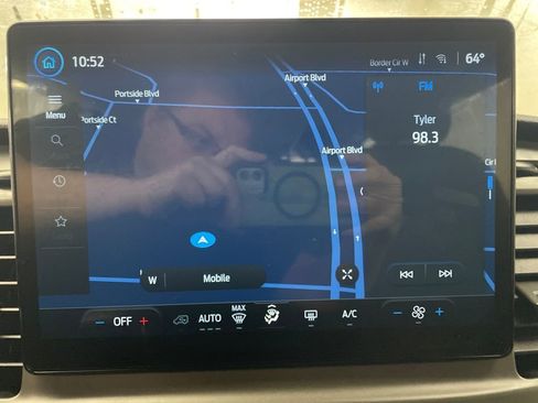 Certified 2022 Ford Transit 350 XLT image 26