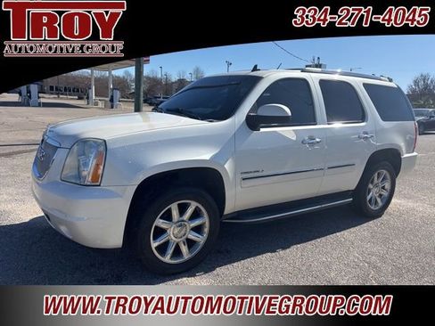 Used 2013 GMC Yukon Denali image 4