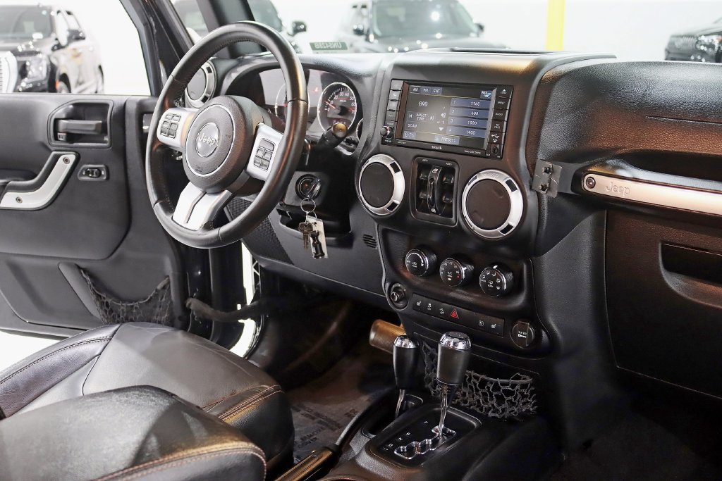 Used 2016 Jeep Wrangler Unlimited Rubicon AWD/4WD image 30