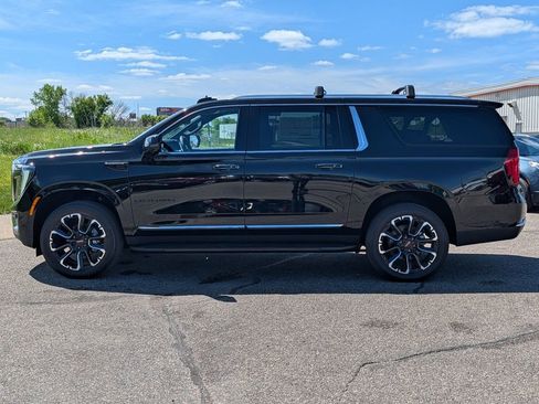 New 2026 GMC Yukon XL Elevation w/ Elevation Premium Package AWD/4WD image 4
