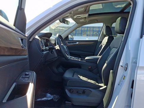 New 2026 Volkswagen Atlas SE image 6