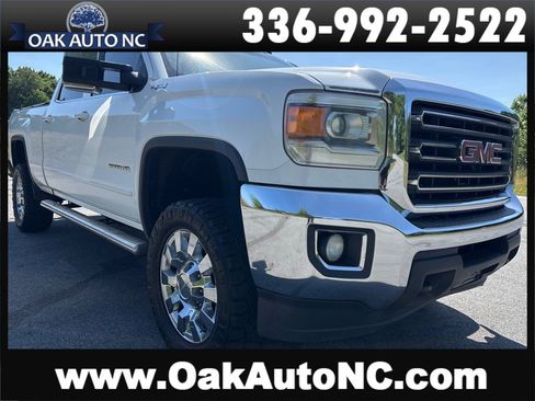 Used 2015 GMC Sierra 2500 SLE w/ SLE Preferred Package AWD/4WD image 1