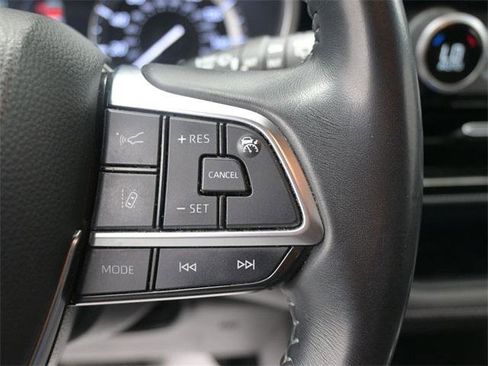 Certified 2021 Toyota Highlander XSE image 10