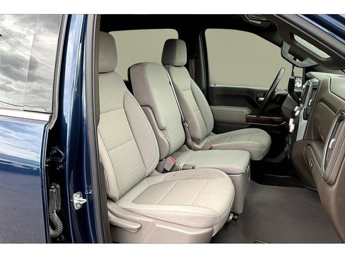 Used 2022 GMC Sierra 3500 SLE w/ SLE Convenience Package image 29