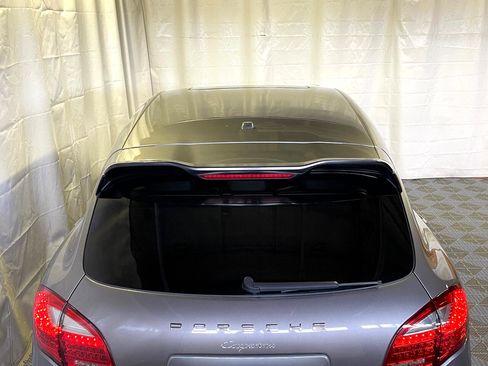 Used 2012 Porsche Cayenne image 7