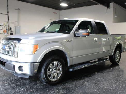 Used 2011 Ford F150 Lariat w/ Lariat Chrome Pkg RWD image 6
