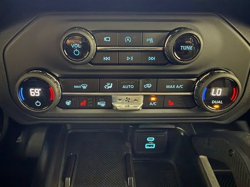 New 2025 Ford Bronco Badlands AWD/4WD image 37