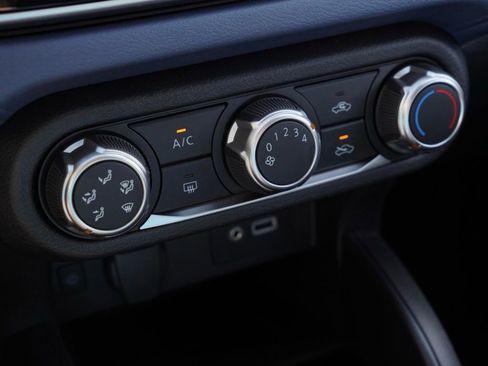 New 2025 Nissan Versa SV w/ Trunk Package image 11