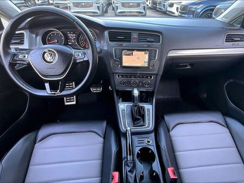 Used 2017 Volkswagen Golf Alltrack SEL image 19