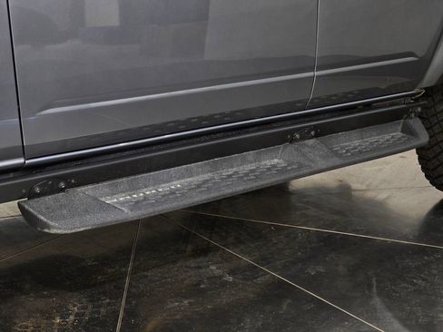 New 2025 Ford Bronco Badlands image 13