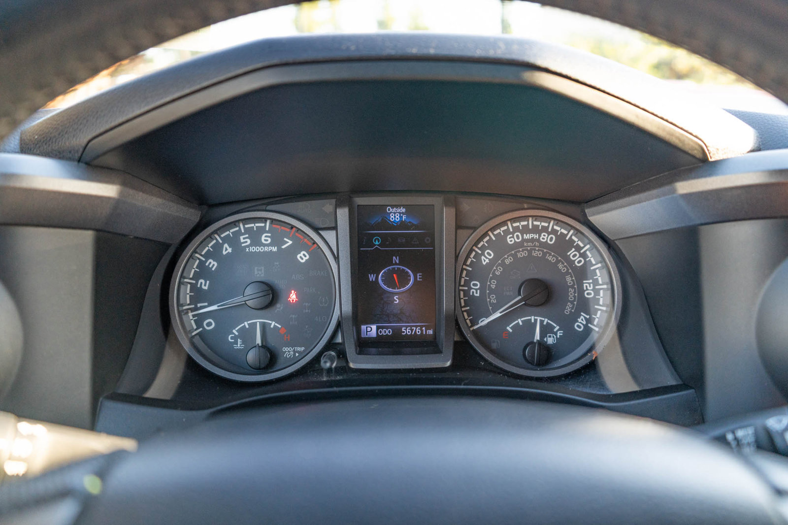 Used 2018 Toyota Tacoma TRD Sport w/ Technology Package RWD image 23