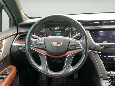 Used 2020 Cadillac XT5 Premium Luxury AWD/4WD image 21