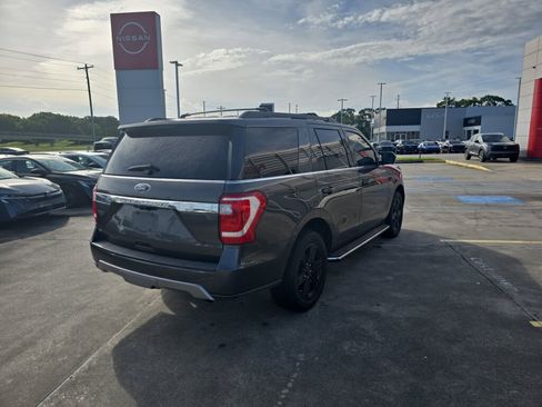 Used 2021 Ford Expedition XLT RWD image 6
