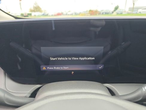 Used 2024 Buick Encore GX Sport Touring image 31