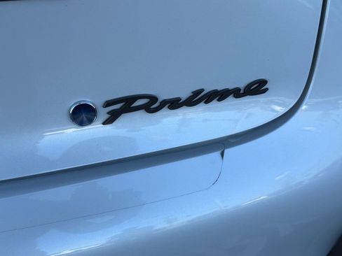 Used 2023 Toyota Prius Prime Premium image 14