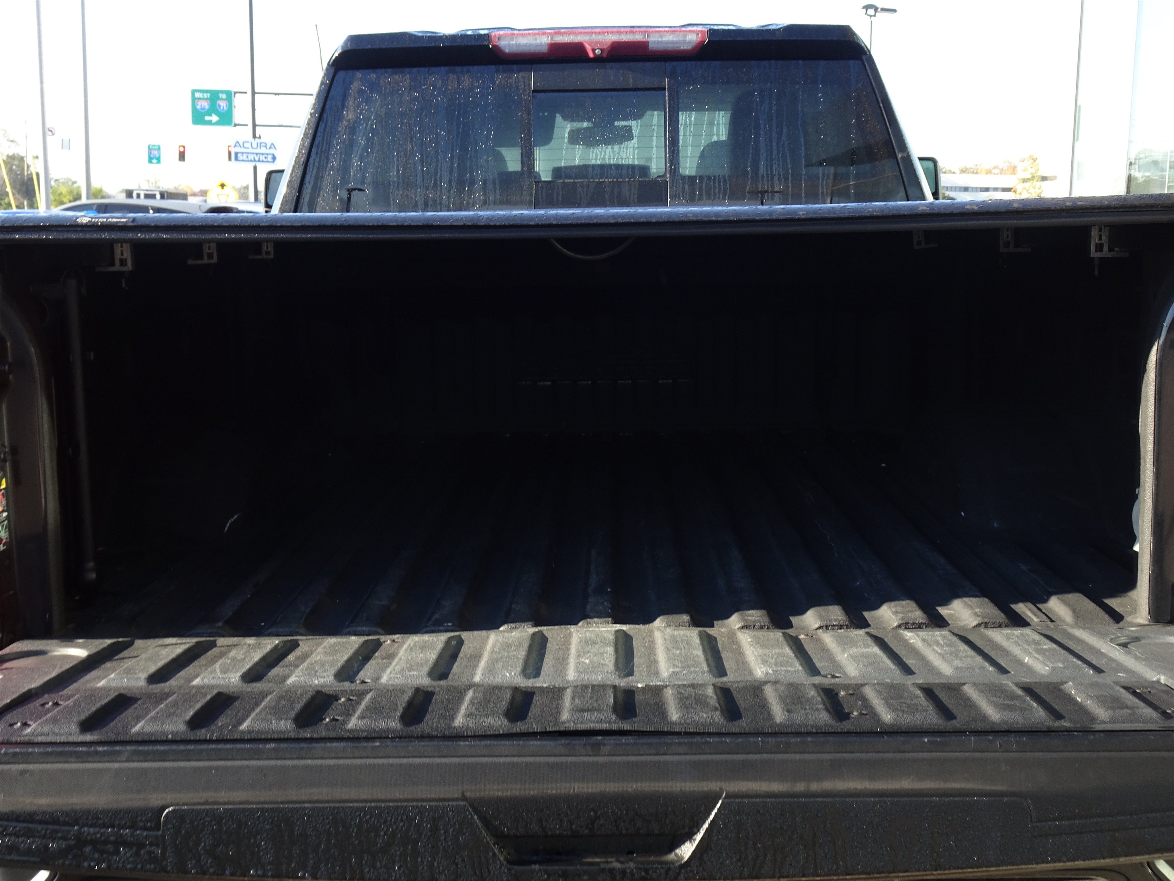 Used 2022 Chevrolet Silverado 2500 High Country w/ LPO, Dark Essentials Package AWD/4WD image 5
