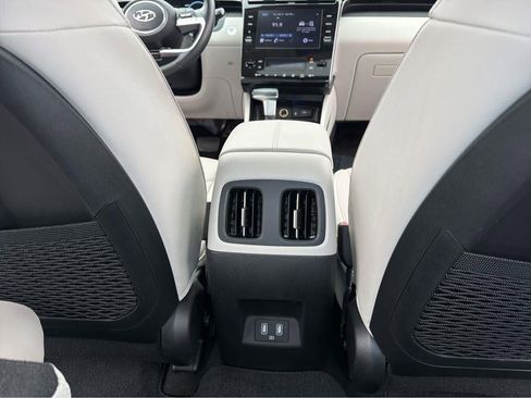 Used 2022 Hyundai Tucson SEL w/ Convenience + Premium Package image 13
