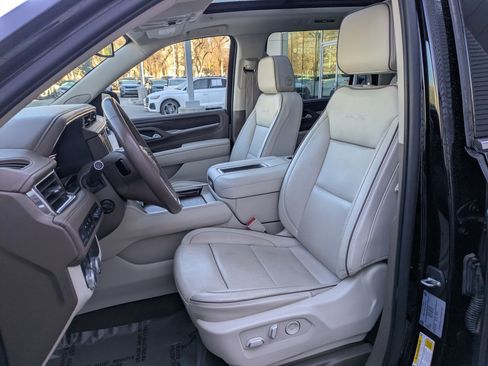 Used 2023 GMC Yukon XL Denali image 25