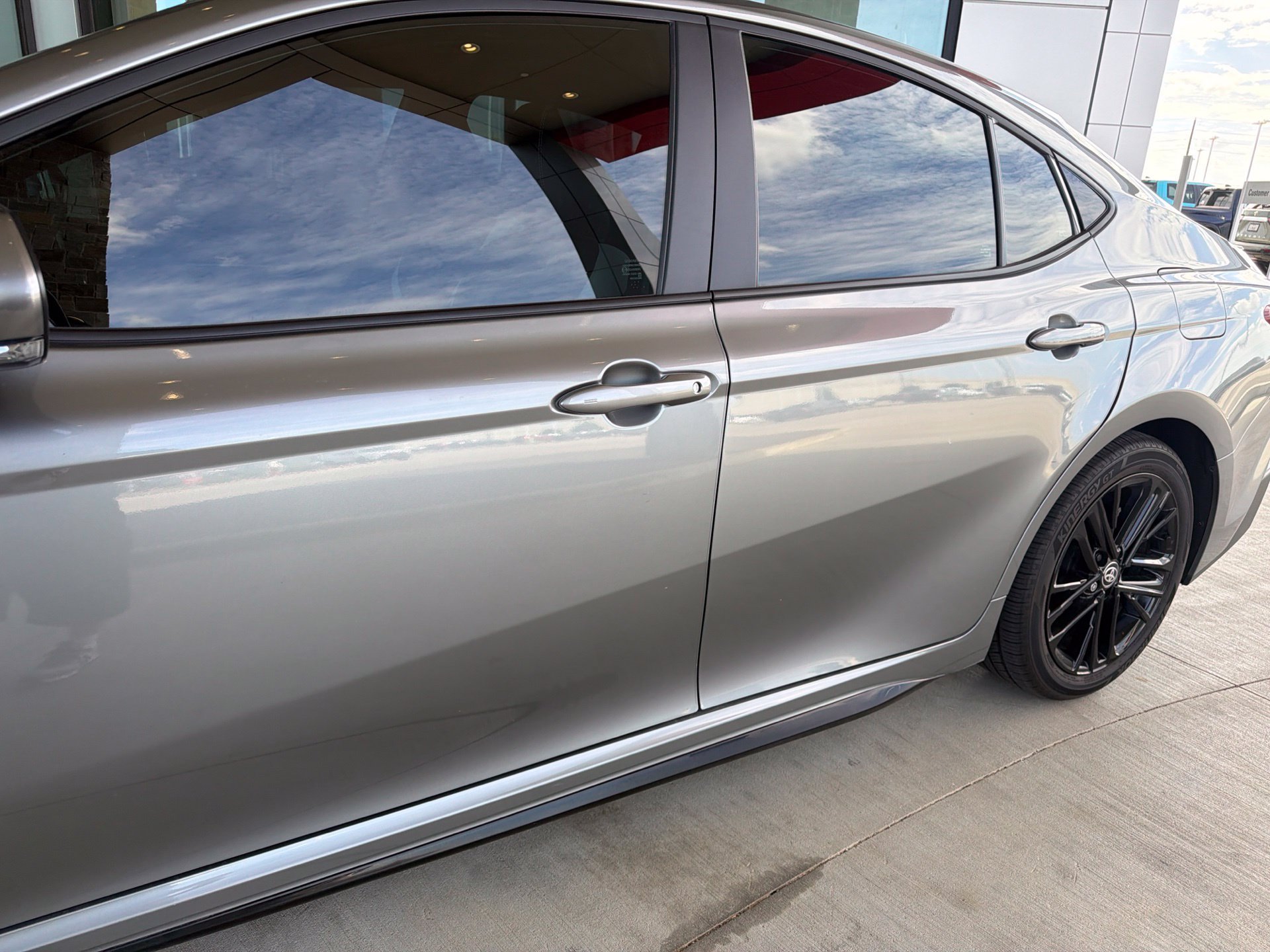Used 2026 Toyota Camry SE w/ Convenience Package FWD image 6
