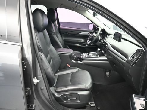 Used 2019 MAZDA CX-9 Touring image 48
