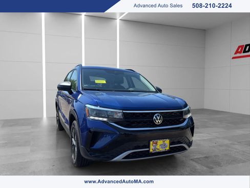 Used 2022 Volkswagen Taos S AWD/4WD image 1