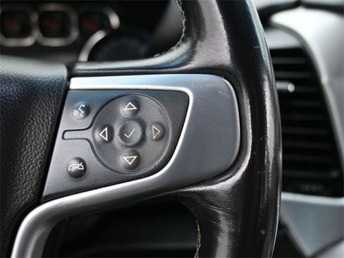 Used 2019 GMC Yukon XL SLE w/ Convenience Package image 18