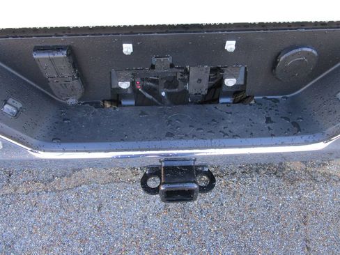 New 2026 GMC Sierra 2500 SLT w/ SLT Premium Package image 16