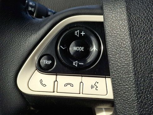 Used 2018 Toyota Prius Four Touring image 15