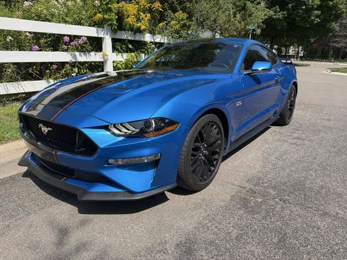 Used 2019 Ford Mustang GT Premium w/ GT Performance Package RWD image 8