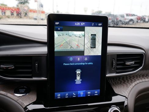 Used 2022 Ford Explorer Platinum image 37