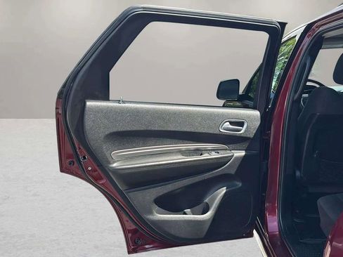 Used 2019 Dodge Durango SXT image 16