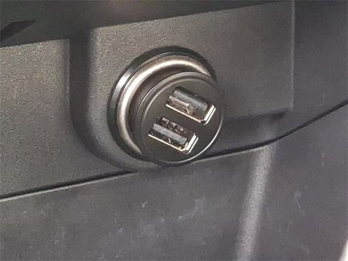 Used 2016 Subaru Crosstrek 2.0i Premium w/ Moonroof Package image 24